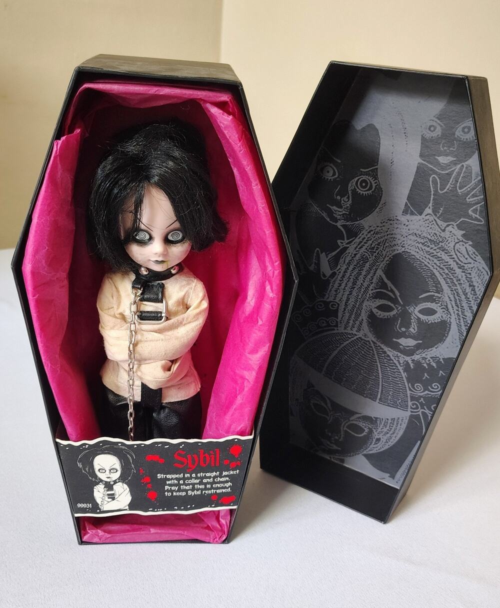 Rare Living Dead Doll Series 4 Sybil 2002 Collectible Horror Theme